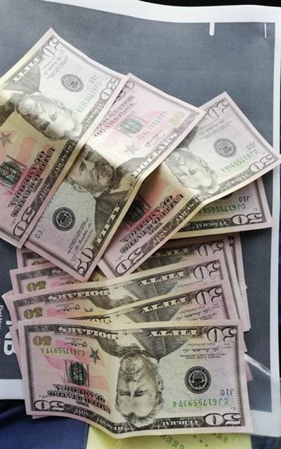 Counterfeiter nabbed by Hawks