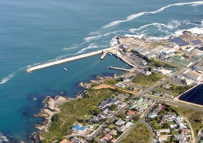 Minister to inspect Hermanus Harbour