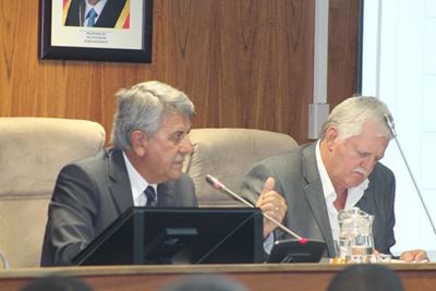 DA silence sinks meeting