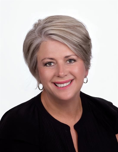 Real estate guru a team player