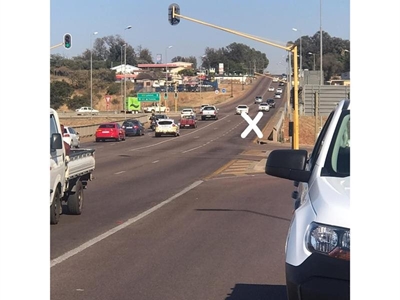 Friendly taxi driver helps Centurion woman in distress