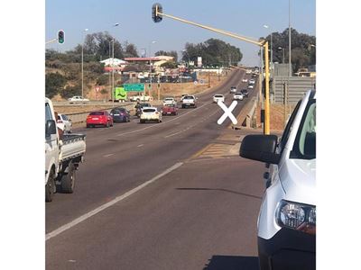 Friendly taxi driver helps Centurion woman in distress