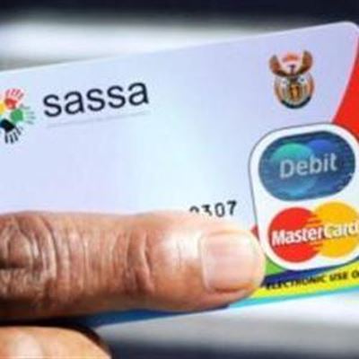 Sassa-kaarthouers oor vingers getik