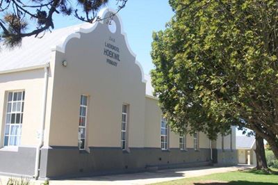 Hoekwil lok baie feesgangers