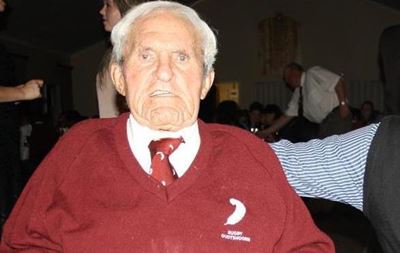 Opvolg: Dorp groet legende