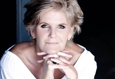 PJ Powers launches book in Wilderness