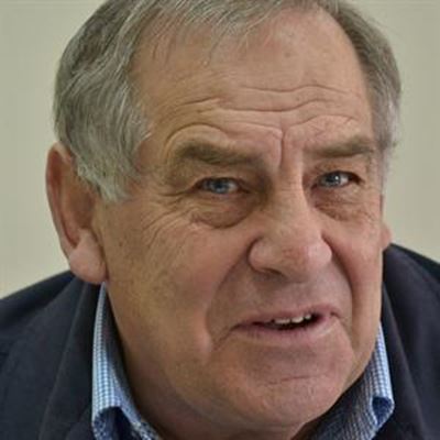 Opvolg:Lodder weg by Agri Klein-Karoo
