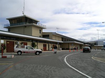 Airport delays: Landing system 'not to blame'