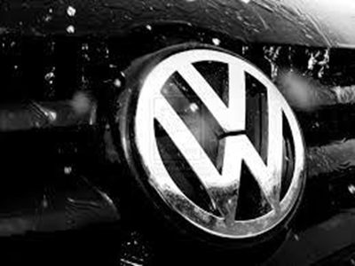 Mosselbaai Volkswagen bars uit sy nate en verhuis