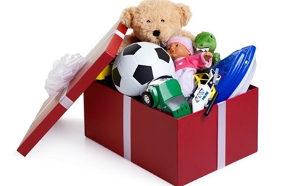 Spur toy drive