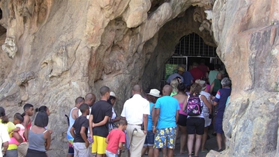 Opvolg: Kangogrotte lok rekordgetal