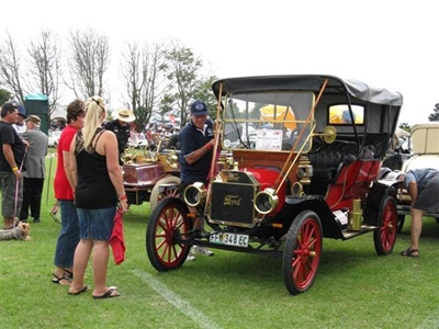 Old Car Show: 19 proud years