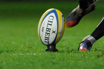 Rugbyklub nooi spelers en afrigters