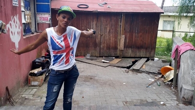 Efforts to evict 11 from 'crime den'