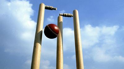 Krieketspanne speel vir plek in semi's