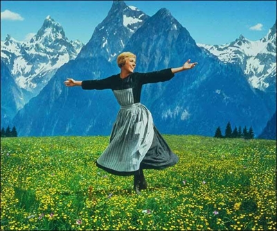 Julie Andrews shines in 1920s flick at Monroe Theatre