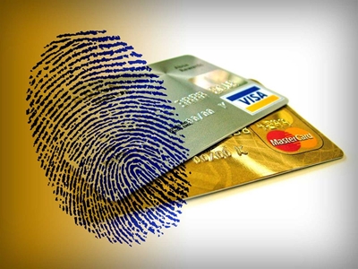 Bank byna deur identiteitsbedrog geflous