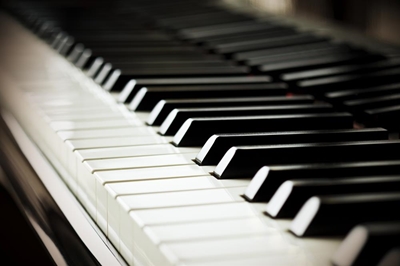 Awe-inspiring display by visiting piano/violin duo