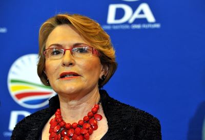 Minister in spervuur, klag by Zille ingedien