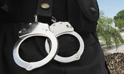 Officer stabbed in hand