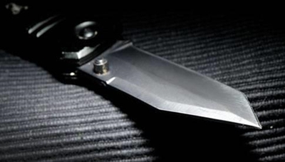 2 German couples robbed at knifepoint