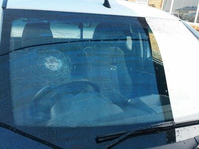 Klip na motor in Yorkstraat gegooi