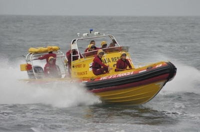 Family rescued by NSRI