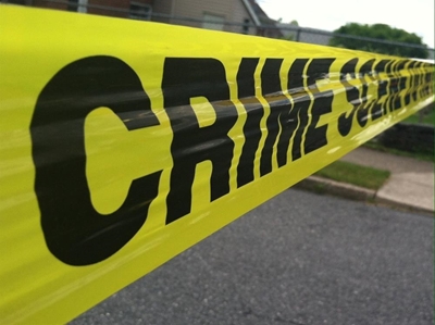 Man attacks girlfriend with hammer