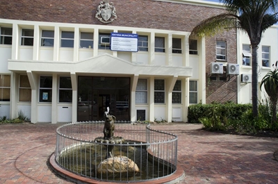 Tail might wag the dog in council