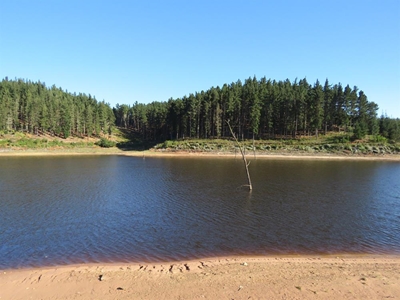 Water usage still 'on knife's edge'