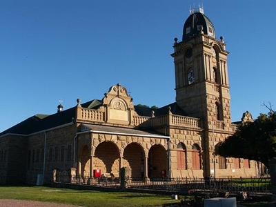 History lovers explore Oudtshoorn