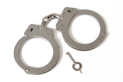 Polisieman in sop oor dwelms, dronkry