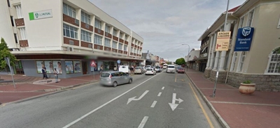 Elderly injured after fall on pavement