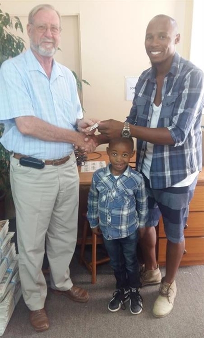 Mossel Bay residents paying it forward