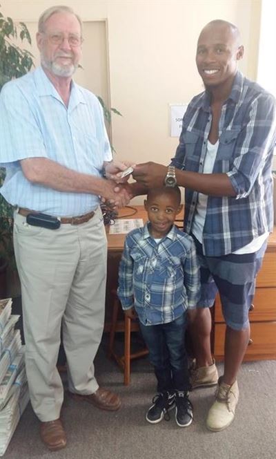 Mossel Bay residents paying it forward