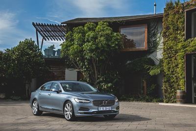 Minimalist elegance - the new Volvo S90 is here