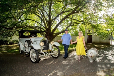 George welcomes 21st Old Car Show