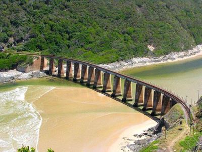Anglers want road to Kaaimans beach