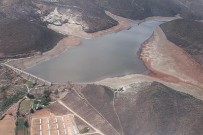 Boere 'klou maar aan hul geloof'