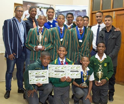 Prysuitdeling dien as aanmoediging vir krieketspelers