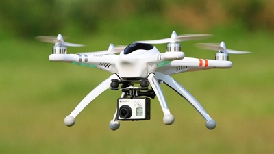 Drones in Mossel Bay cause concern