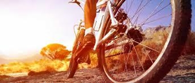 Bergfietsrenne op ovaalbaan