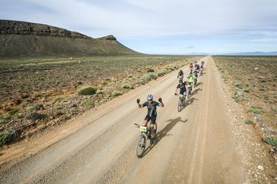 Leeu se spore per fiets gevolg