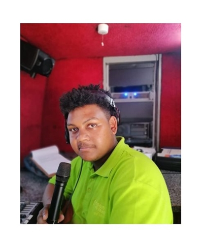 Grandt Damons slaan 'n nuwe rigting in ná 14 jaar by Eden FM