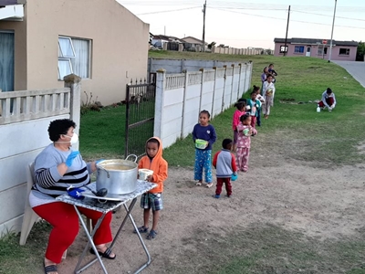 17 000 meals from 133 soup kitchens 