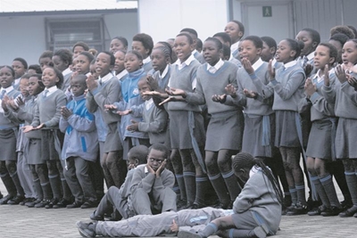 Tabata Primary gives warm welcome to Canadian senior citizens