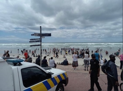 EFF plays race card as police fail to arrest Muizenberg protesters