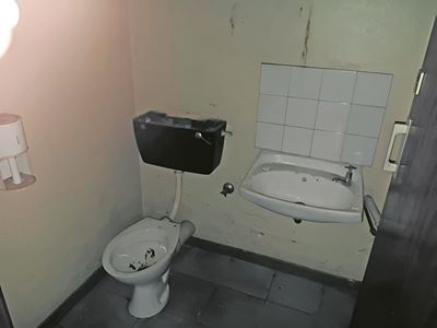 Health fears over George court holding cells