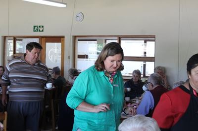 Koek-en-tee bederf vir Huis Stilbaai