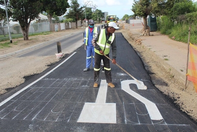 Two-way traffic for Wellington Street